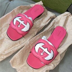 WOMEN'S INTERLOCKING G CUT-OUT SLIDE SANDAL